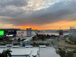 1Bedroom w/ Balcony Overlooking Mall of Asia at Sea Residences