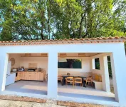 Maison "la Détente" de l'Estef: quiet, swimming pool, pétanque, 2/4 travellers Hotels in Alleins