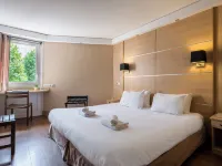 Hotel Novel Restaurant la Mamma Hotels near Centre UFOVAL 74 "Les Puisots"