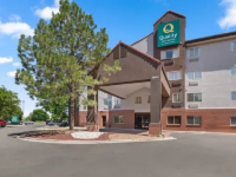 Quality Inn & Suites Denver International Airport Hotels in der Nähe von Flughafen Denver International