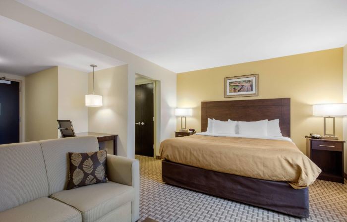 MainStay Suites St. Louis Airport