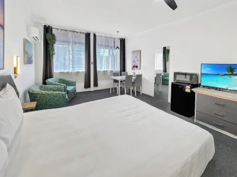 Golden Sands Motor Inn