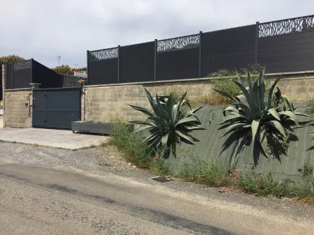 Private villa with private pool Отели рядом с достопримечательностью «Castle Auzias»