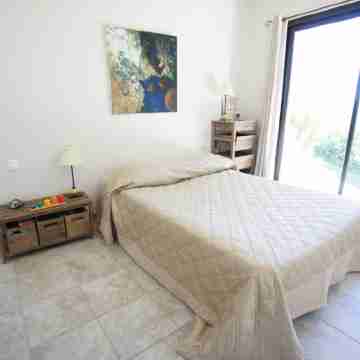 MAGNIFICENT VILLA SEA VIEW 4 BEDROOMS ALL COMFORTS/ TENNIS ACCESS SWIMMING POOL Rooms