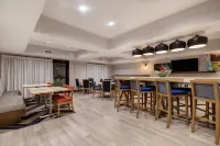 Hampton Inn Hot Springs - parking