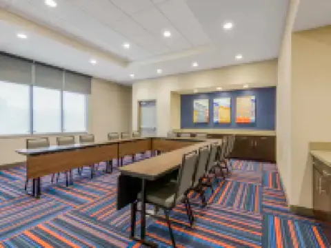 Hampton Inn & Suites by Hilton  Decatur Hotels in Decatur