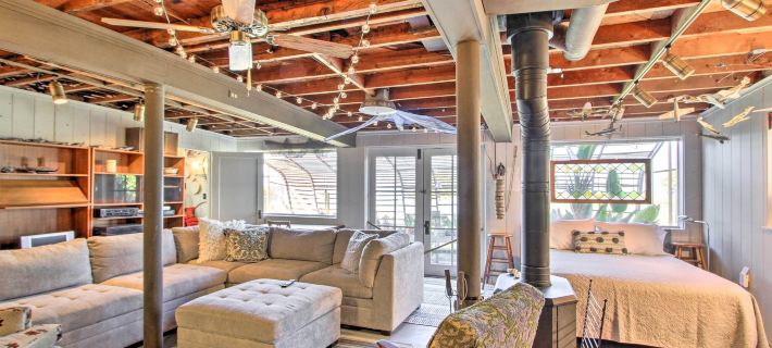 Fire Pit, Views and Beach Access Waterfront Escape! Hotels in Pierce County