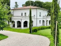 Home in the heart of Tuscany Hotels in Lucignano