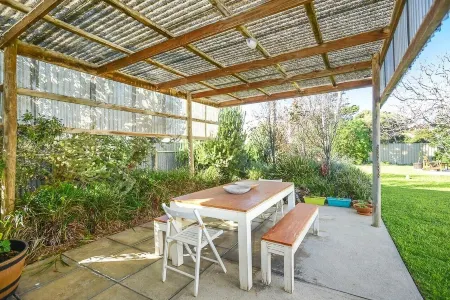 Beautiful Renovated Palm Cottage in fabulous Goolwa Beach