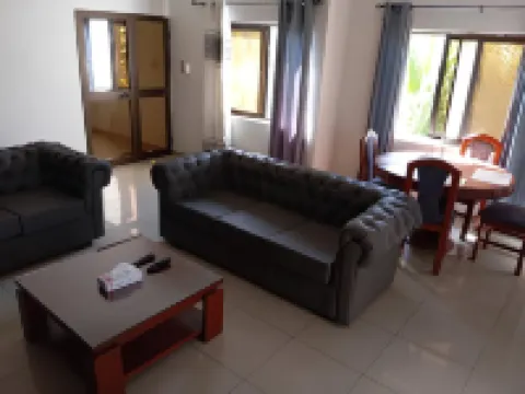 5 min walk from fidjrossè beach, ideal apartment for families