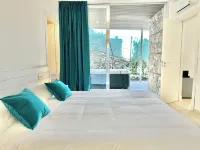Isola Bella Infinity Suites