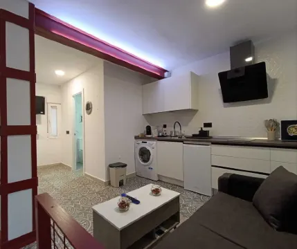 ESTUDIO THE ROOM TRES OCHO Hotels in Talavera de la Reina