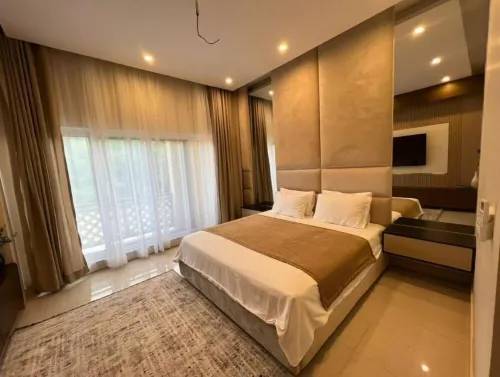 1 Bedroom Apartment with Golf Course Views