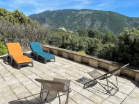 Large bastidon with exceptional views, on the edge of a hill. Hotels in Mollans-sur-Ouveze