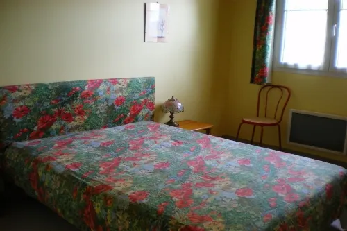 Gite for 3 to 5 people. Ideal for sightseeing from Honfleur to Pointe du Hoc Hotels in Biéville-Beuville