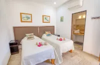 4BR & Palapa Casa de Piedra with Private Pool in San Francisco with WiFi, AC