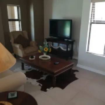 ExecutiveTWELVE offer Luxury 1  or 2 bedroom apartment accommodation