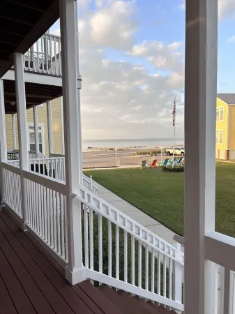 Condo ON THE BEACH in Pass Christian MS with GREAT view and Pool