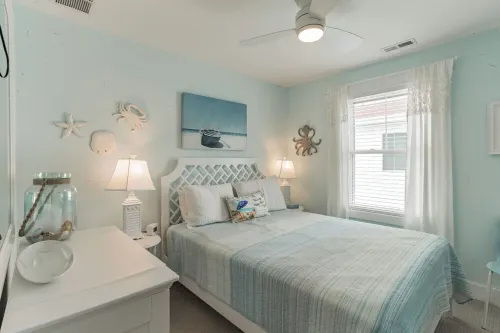 Luxury Home Near Beach, Boardwalk & Shopping-Elevator/Linens/Game Room/Bikes