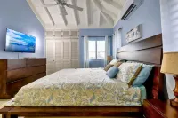 3-bedroom house with Wi-Fi, AC, 24 Hr Sec Hotels in Priory