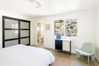 Midcentury Oasis on 5 Private Acres Near Park