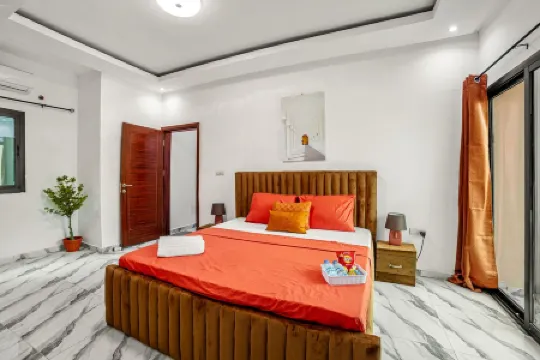 Unique 2 Br apartment near Angré Nouveau Chu