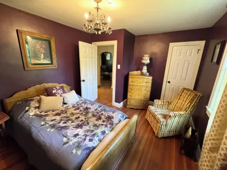 Black Rose:  A uniquely charming vintage 3 bedroom home