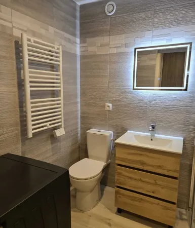 STUDIO APARTMENT IN MOUGINS Отели в г. Мужен