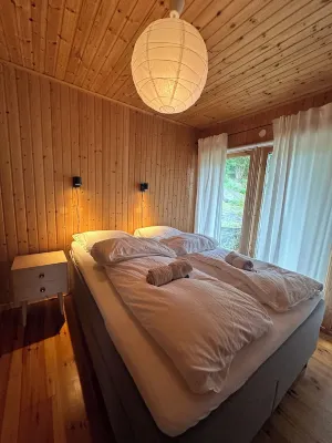 Sjarmerende Hytte i Strandkanten i Sandefjord 산데피요르드 호텔