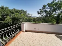 Farmhouse in green Umbria for families with children and pets.