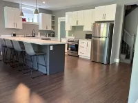 Spacious Walkout Garden-Level Floor W Full Kitchen Hotels in Bedford