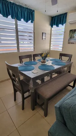 Koral de Alejandro Beach House-Walking distance to beach, town and Fun! Charming