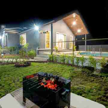 2-bedroom villa with private pool in Nashik - The Silver Palm villa Hotel Exterior