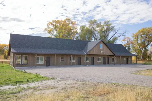 Scenic Private 30 Acre Meadow Retreat for Weddings, Reunions & Large Gatherings