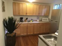 Charming 1-bedroom apartment in marvelous Boulder with gardens all around.