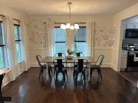 The Westfield - Cozy Downtown Greer Retreat