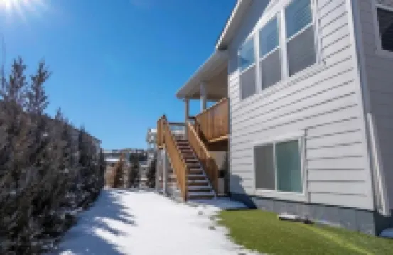 Upgraded Cozy, Spacious Family Friendly Home