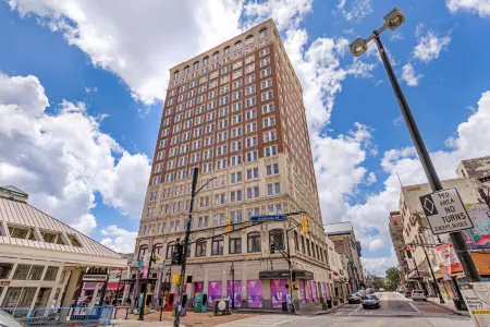 The Connally Hotel Downtown Atlanta, Ascend Hotel Collection Отели рядом с достопримечательностью «Государственный университет Джорджия»