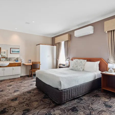 Quality Hotel Bayswater