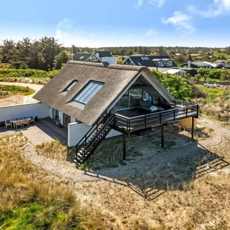 "Mumme" - 700m from the Sea