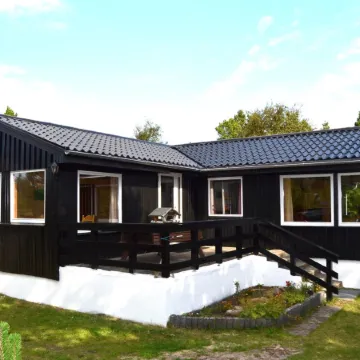 "Christian" - 3.5km from the Sea