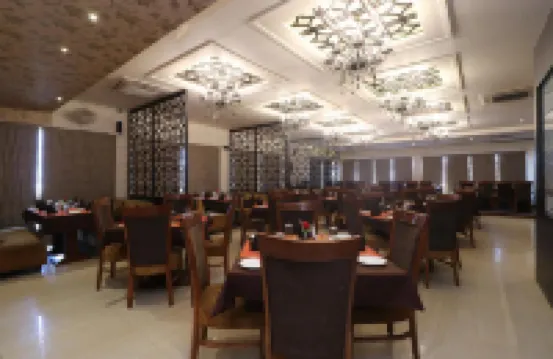 Hotel Golden Laurel Inn