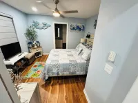 Marina’s Cozy Cottage. Family friendly with cold AC in summer and warm winters!