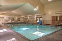 Airy Resort Condo < 3 Miles to Whitefish Mountain! - Hot Tub
