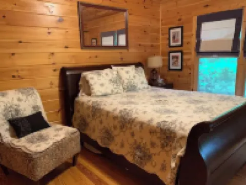 Quiet Cabin near Mccaysville and Blue Ridge W/Spa