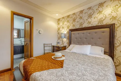 Hotel Azul de la Plaza by Chat Noir