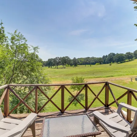 Spacious Arkansas Abode w/ Balcony & Fire Pit!