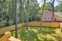 Charming Pendleton Retreat ~ 5 Mi to Clemson! - balcony
