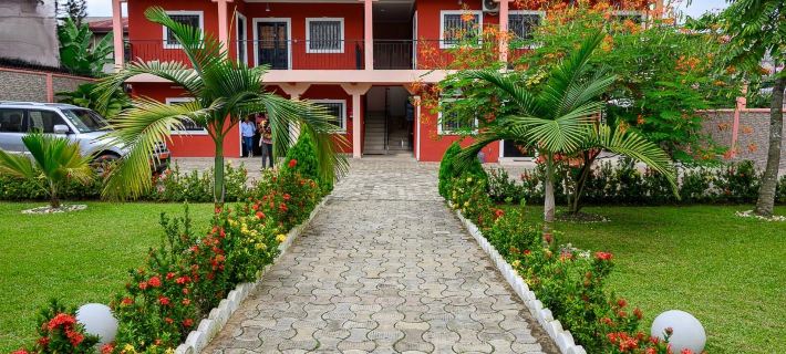 Chambre Senior - RESIDENCE BAHO - Douala Makepe BM Hotels in Вурі