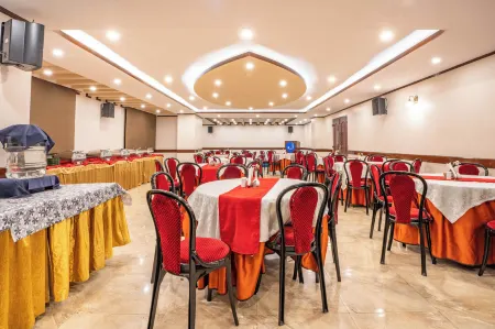 Yashshree Jai Hotel & Banquet Отели рядом с достопримечательностью «Himalayan Mountaineering Institute»